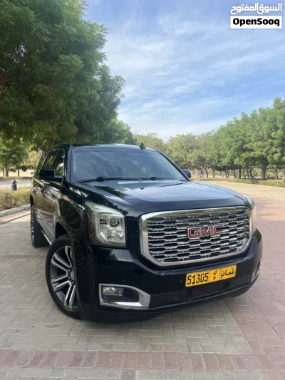 GMC Yukon Denali 2