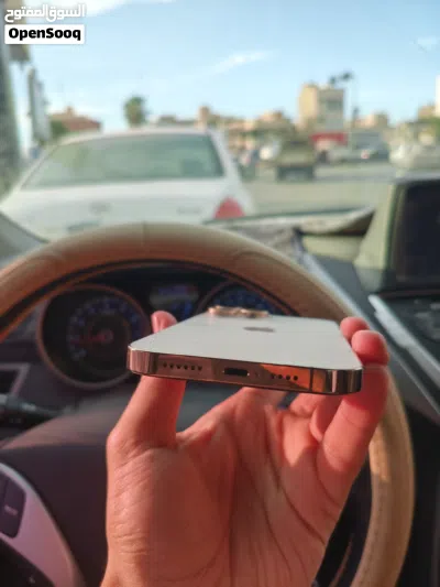 ايفون 13برو ماكس 128 قيقا نظيف كرت 4