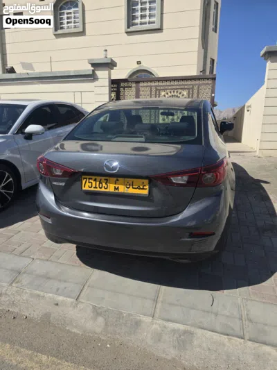 Mazda 3 Standard 3