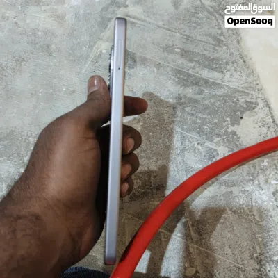 السلام عليكم جهاز للبيع نظيف مستعمل اقل من شهر هذا الاسبوع يعني تقريبا رايده 225 بمجال 2
