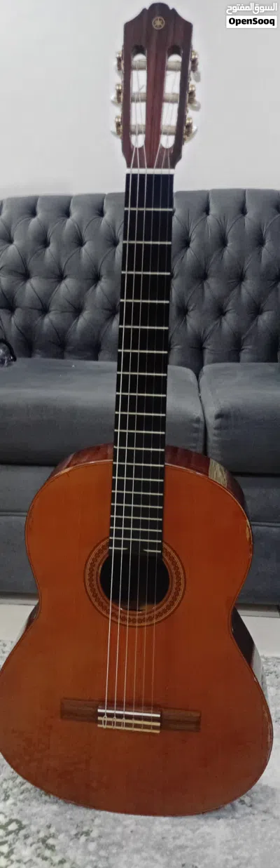 CG182C YAMAHA CLASSIC GUITRA 4