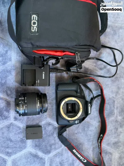 للبيع كاميرا كانون EOS 2000D 2