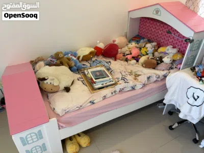 Kids bed in very good condition 3