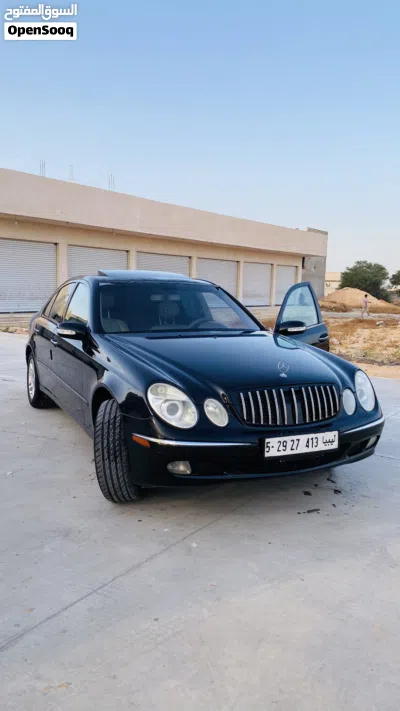 Mercedes Benz E-Class E 320 2