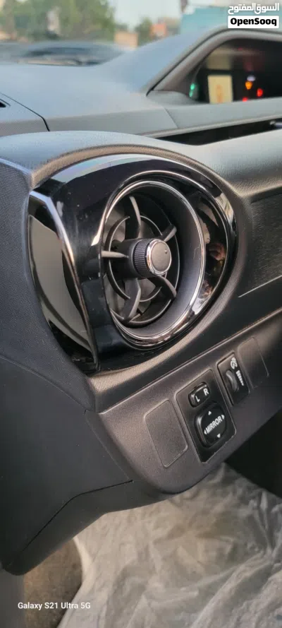 Toyota Prius Limited 3