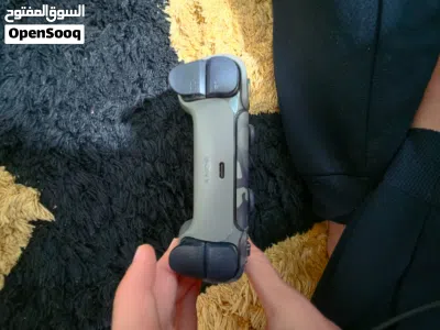يدات بلايستيشن فايف وفور الأصلية بأسعار خرافية 4