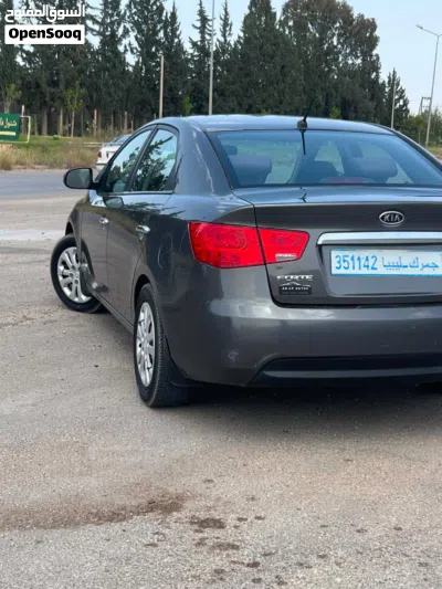 Kia K3 EX 4