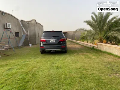 Hyundai Santa Fe Limited 3