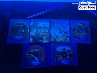 PS4 Slim 1TB 2 Controllers 3 Games 2