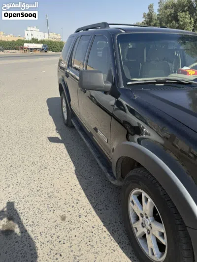 Ford Explorer Eddie Bauer Sport 3