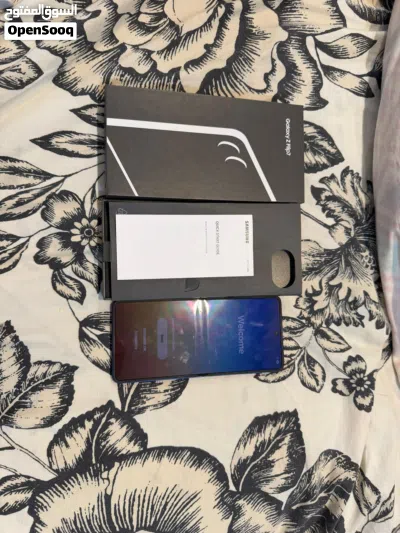 512 gb Samsung Galaxy flip 7 3