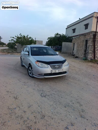 Hyundai Elantra GL MID 3
