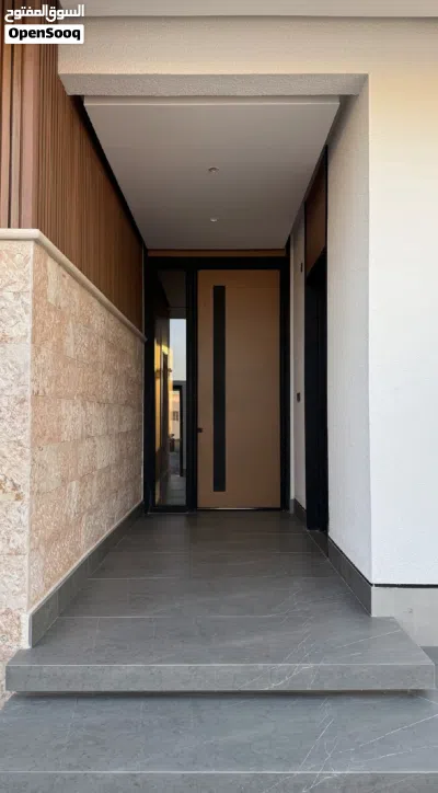 شقتين فاخرتين جديدتين، تصميم عصري،تشطيبات مميزة، للسكن العائلي بردة البوسعيد شرق مستشفى نزوى المرجعي 3