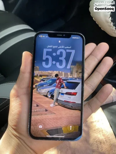 ايفون للبيع 3