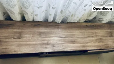 طاوله تلفزيون وطاوله اخرى جانبيه من ايكيا 4