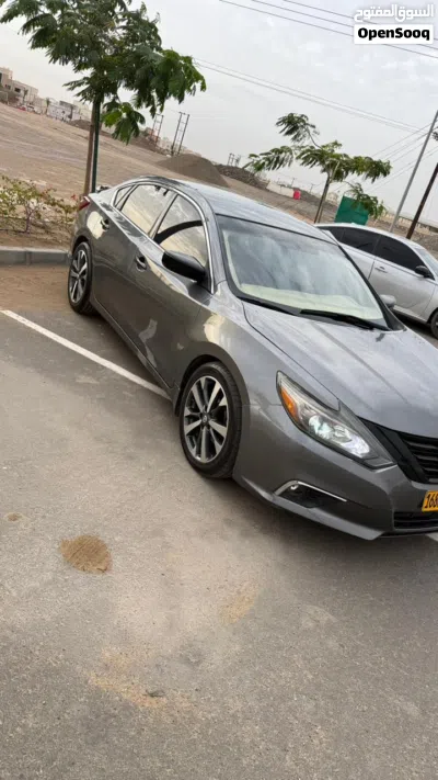 نيسان التيما SR 4