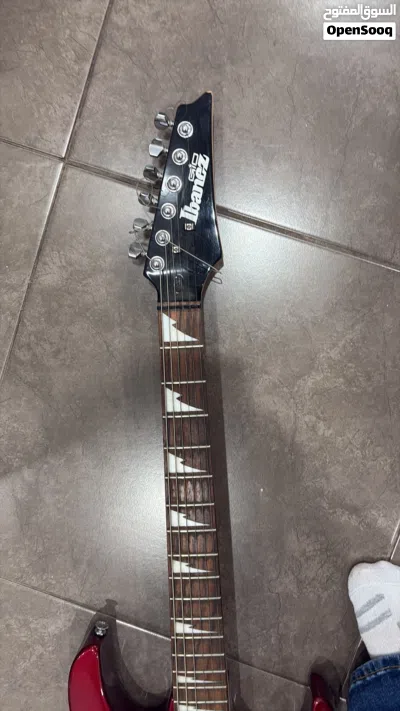 جيتار إلكتروني مع أمبليفاير للبيعguitar 2