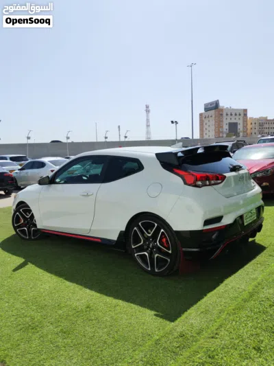 Hyundai Veloster 2.0 Premium 3