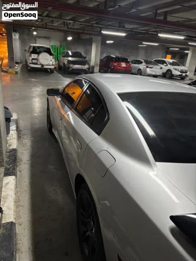 Dodge Charger SXT Plus 2