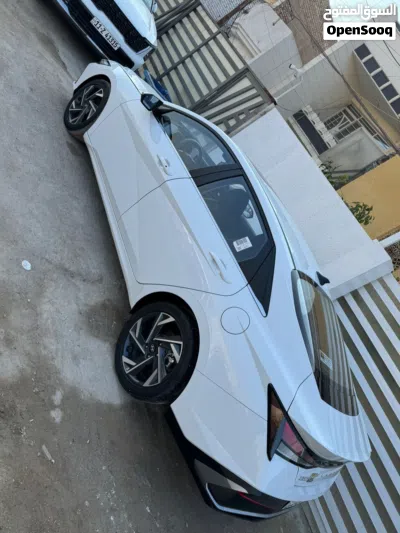 هیۆندای ئێلانترا SE 2