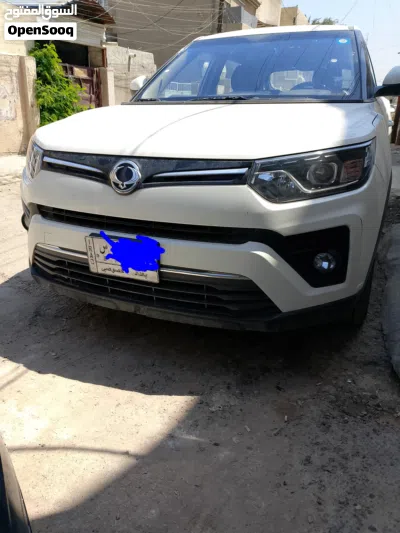 سانغ يونغ تيفولي Standard 3
