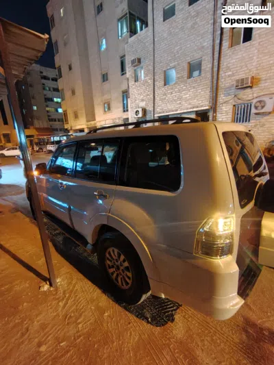 Mitsubishi Pajero GLS 3