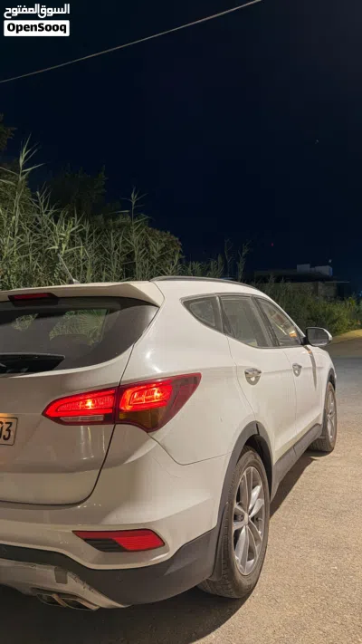 Hyundai Santa Fe GL 3