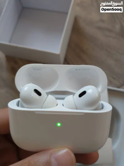 سماعات ابل اير بودز برو. Apple airpods pro 4