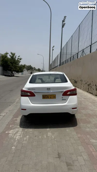 Nissan Sentra SL 2