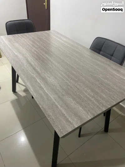 طاولة طعام 2