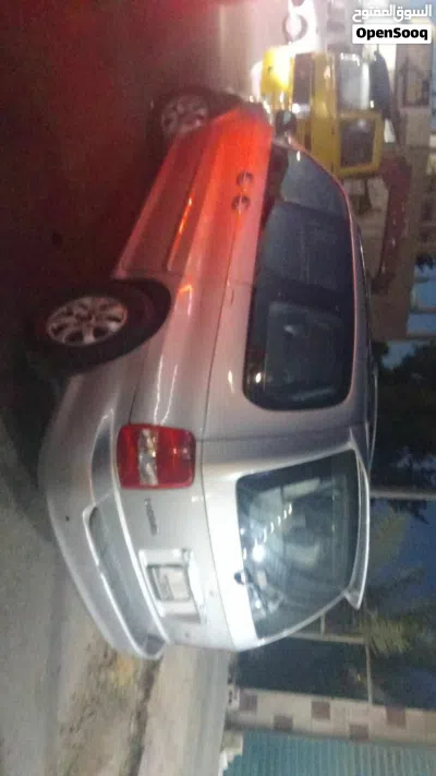 Kia Carnival MPV Standard 4
