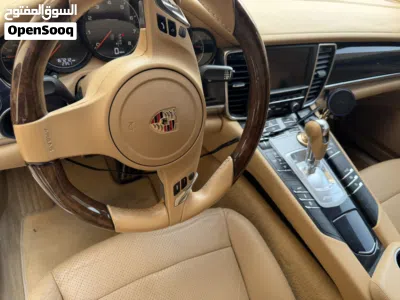 بورش باناميرا Panamera 4