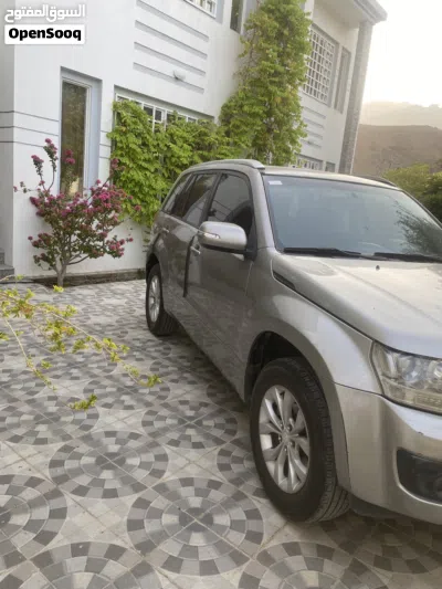 Suzuki Grand Vitara DLX 2