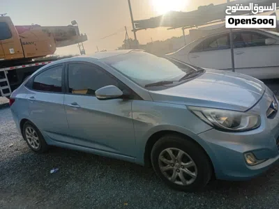 Hyundai Accent Standard 4