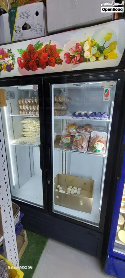 double door showcase refrigerator 3
