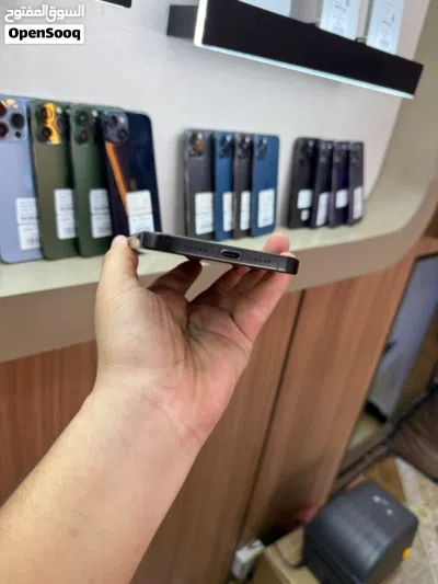 ايفون 16 برو ماكس عرطه 3