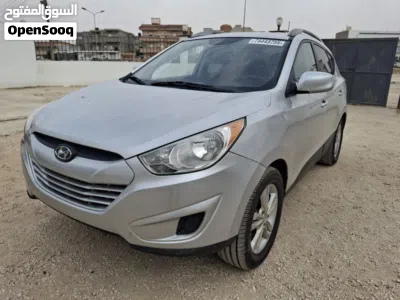 Hyundai Tucson GL 2