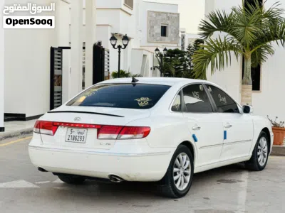 Hyundai Azera GL 2