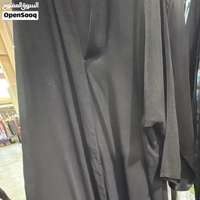 I want abaya and daraa sمطلووب عبايات ودراعات مستخدمة فيها شك يدوي 2
