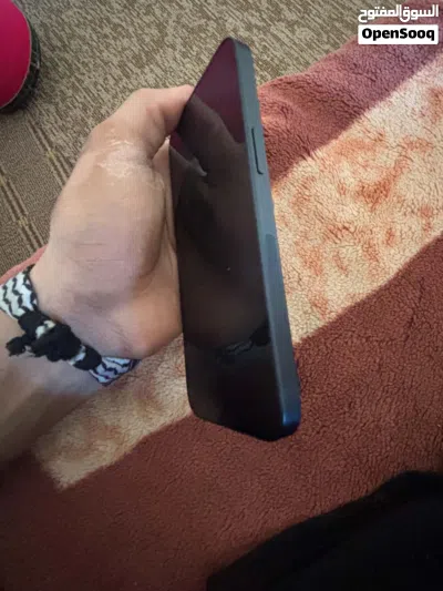 ايفون 13 عادي 4