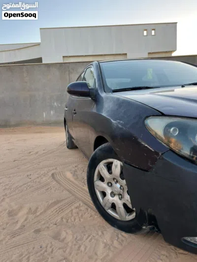 Hyundai Elantra SE 3