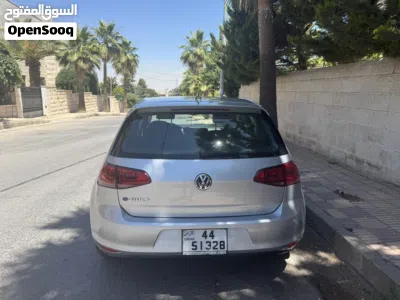 Volkswagen Golf E-Golf 2