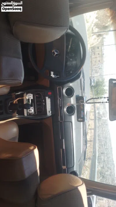 Mercedes Benz E-Class E 200 4