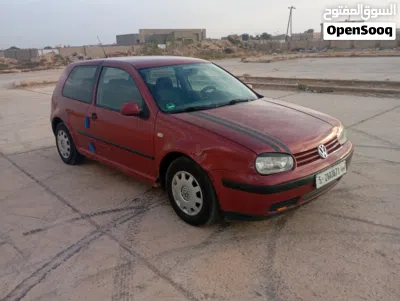 فولكسفاغن جولف E-Golf 4