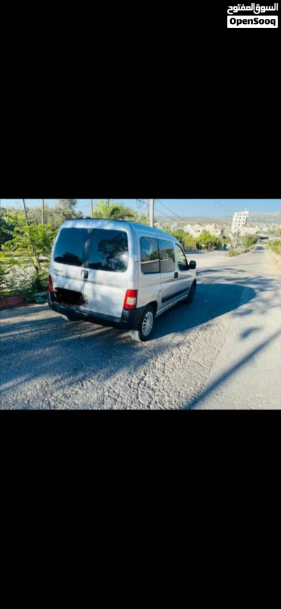 بيجو بارتنر Standard 2