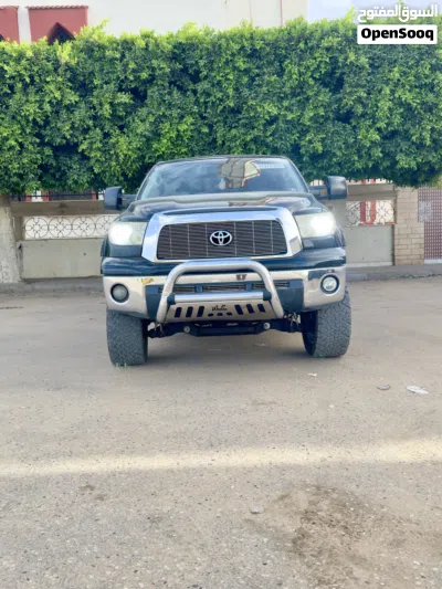Toyota Tundra SR5 2
