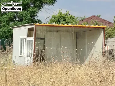 كرفان للبيع 3 في 4 ابيض من جهة واحدة يوجد جام وحمام داخلي 3