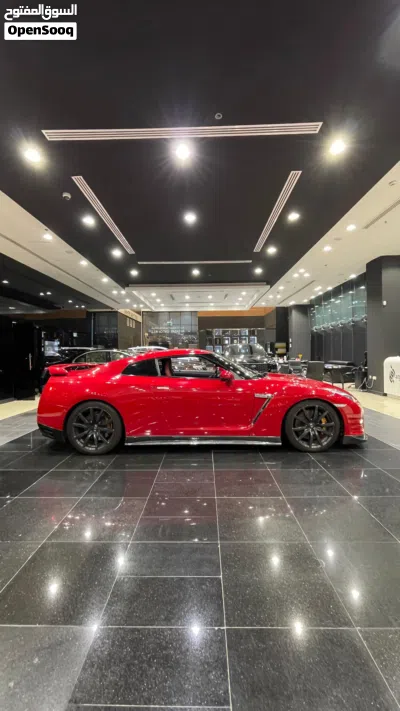 نيسان GT-R Premium 4