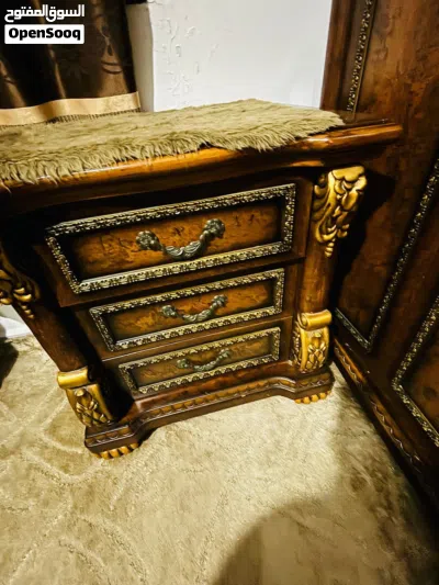 غرفه نوم خليجي نظيفه للبيع... للجادين 3