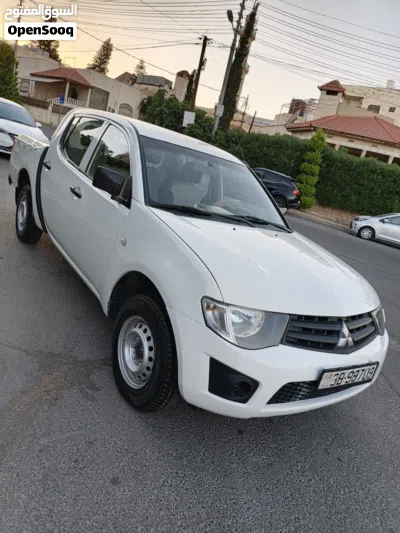 Mitsubishi L200 Standard 2